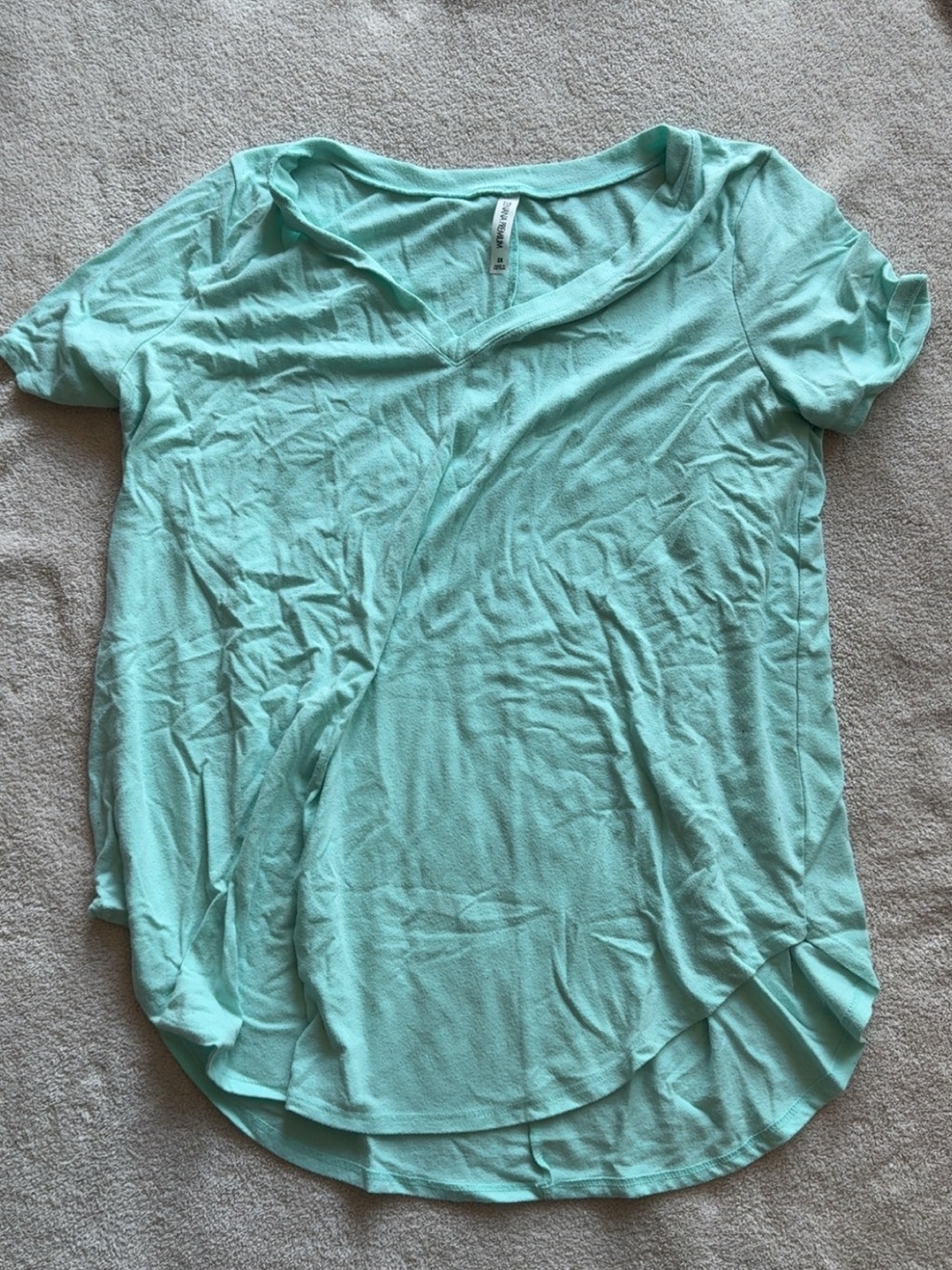 Zenana Mint Teal V-Neck Short Sleeve Tee